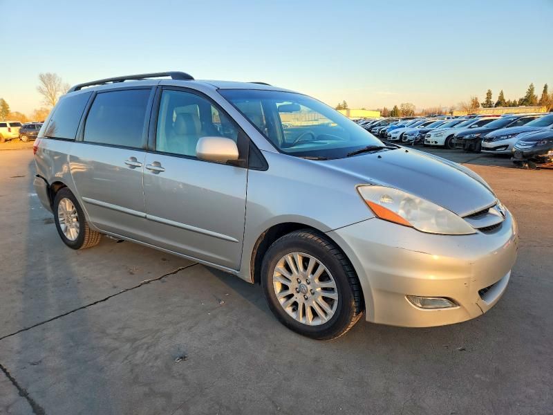 2007 Toyota Sienna xle