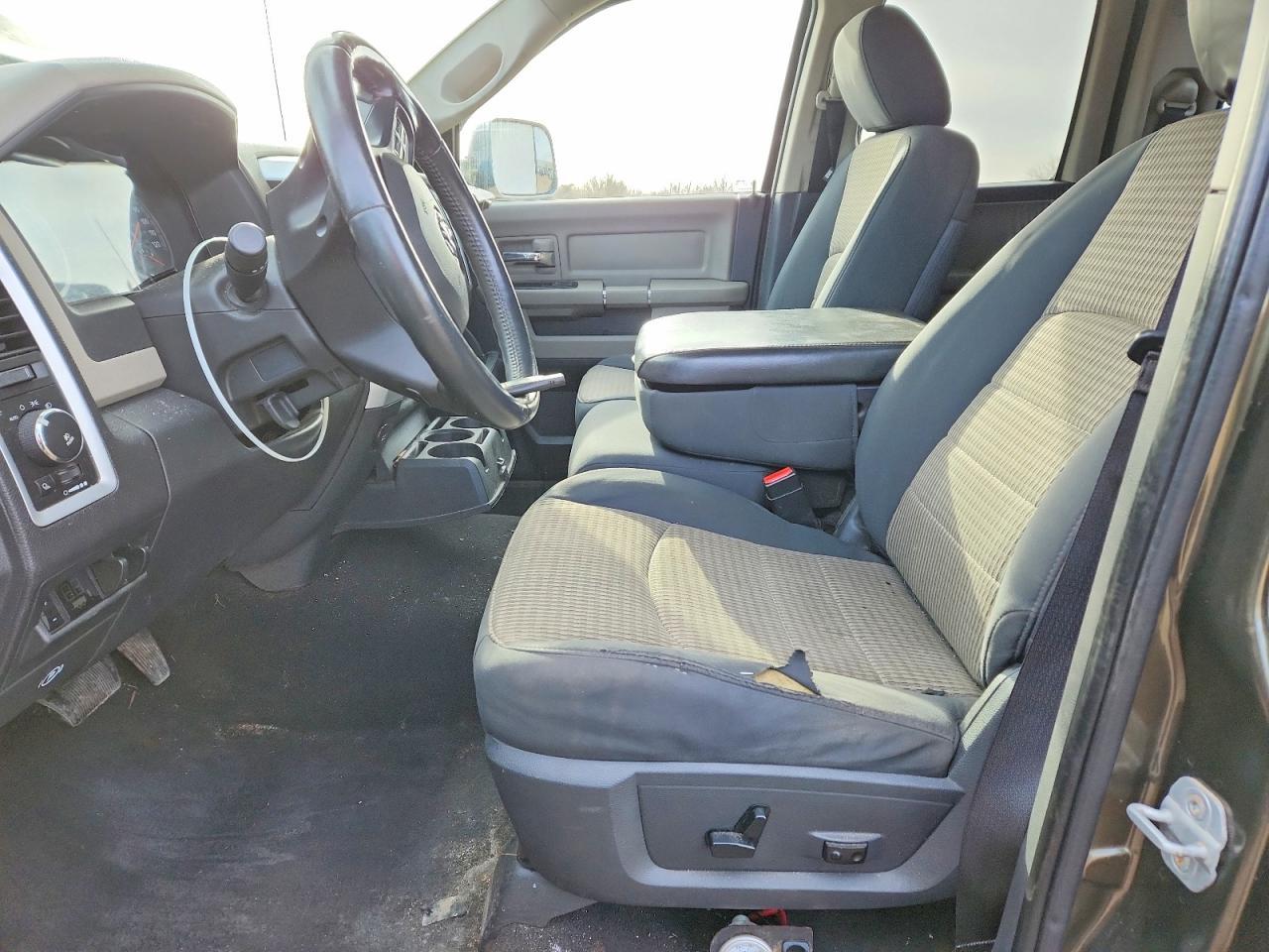 2012 Dodge RAM 1500 SLT