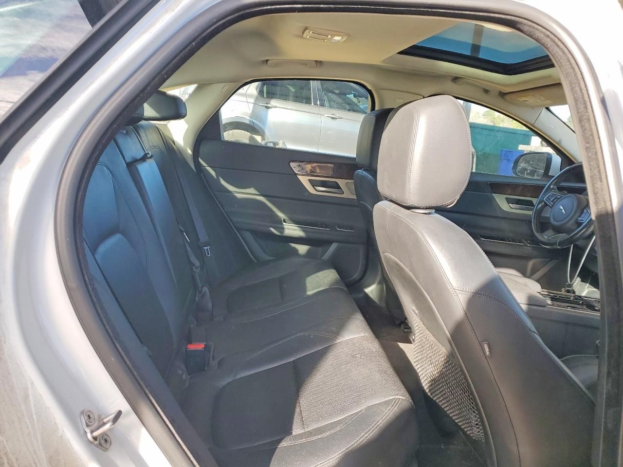 2017 Jaguar Xf Prestige