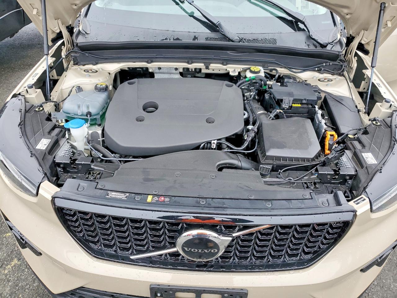 2025 Volvo Xc40 Plus