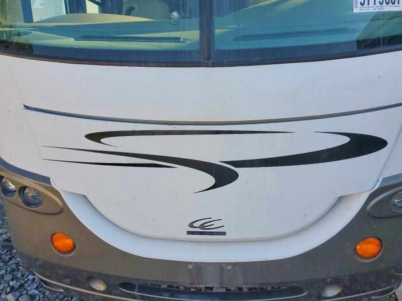 2006 Freightliner Chassis x Line Motor Home