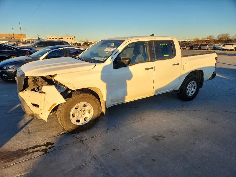 2022 Nissan Frontier s