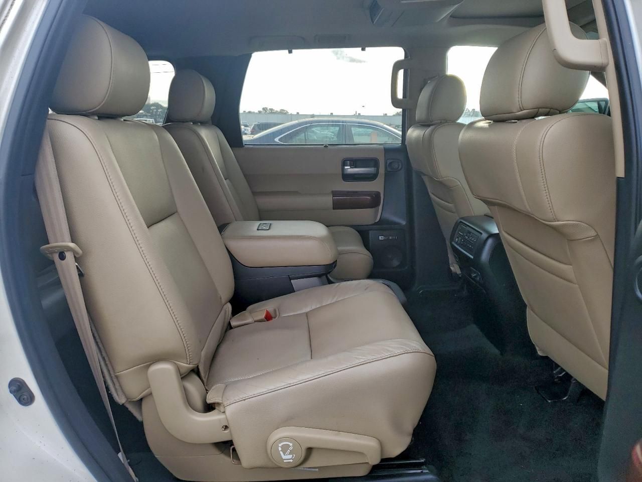2013 Toyota Sequoia Platinum