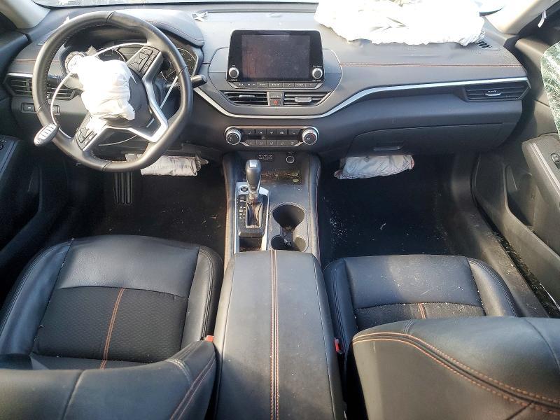 2022 Nissan Altima sr