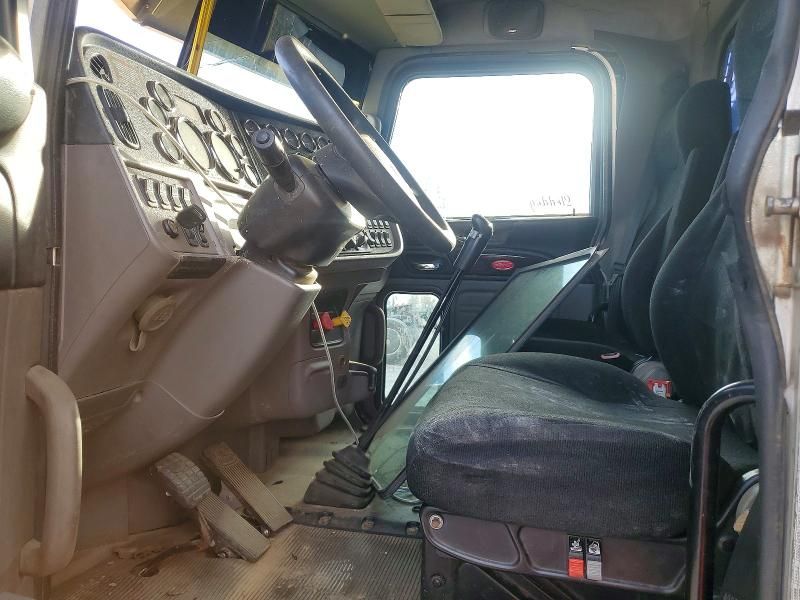 2018 Peterbilt Tractor 2018 Peterbilt 389 Truck Cab AND Chassis