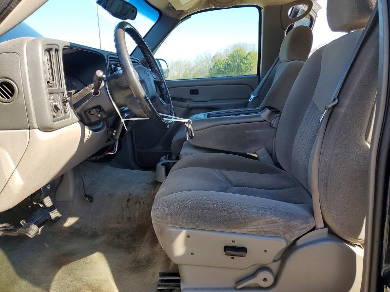 2005 Chevrolet Suburban C1500