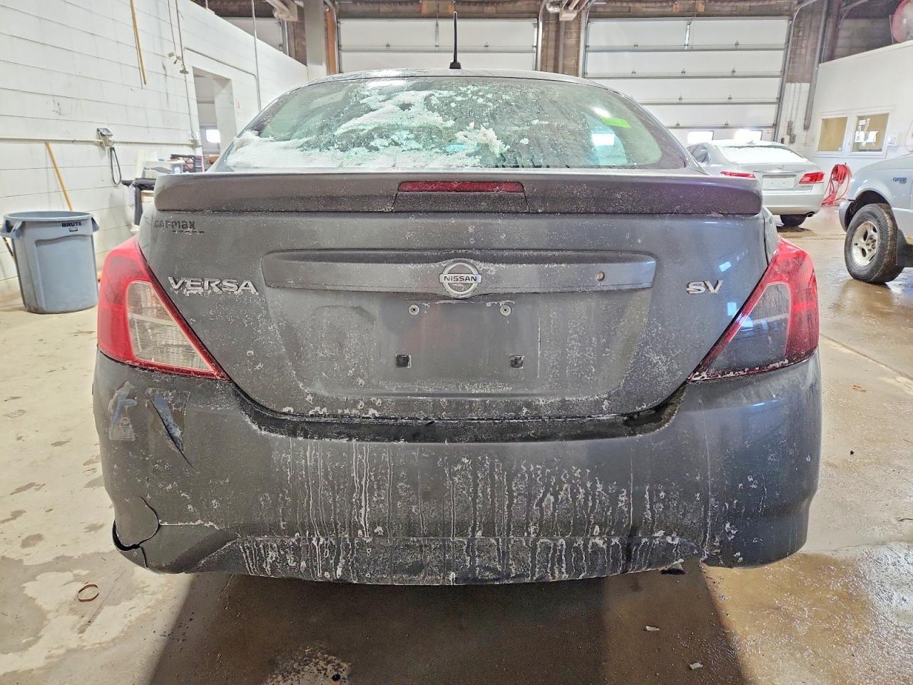 2018 Nissan Versa sv