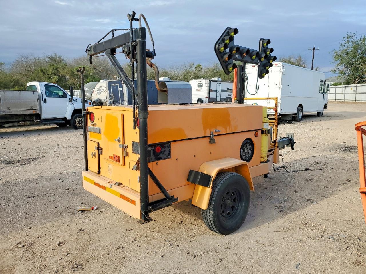 2001 Team Fenex Manhole Support Trailer