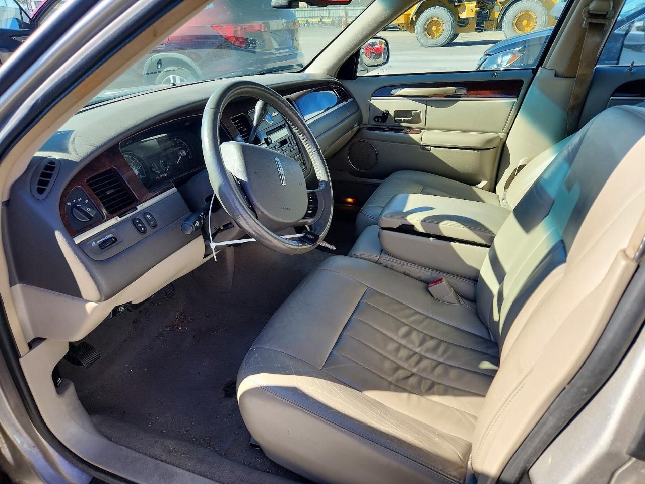 2007 Lincoln Town car Signature