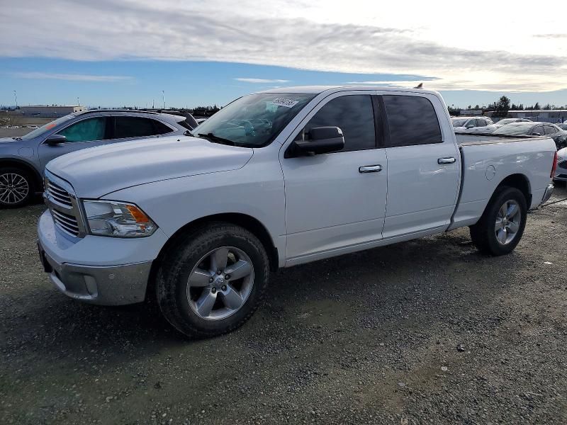 2015 Dodge RAM 1500 SLT