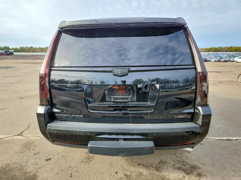 2017 Cadillac Escalade Luxury