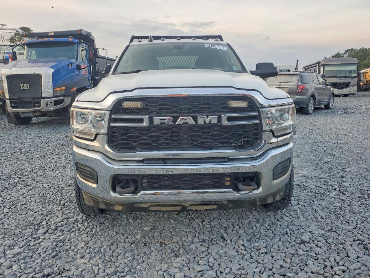 2019 Dodge RAM 5500 Flatbed Truck