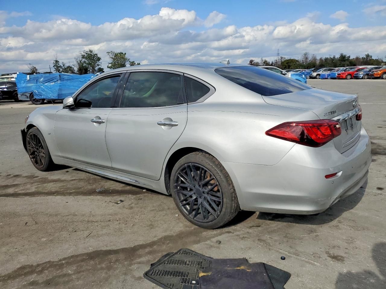 2017 Infiniti Q70 3.7