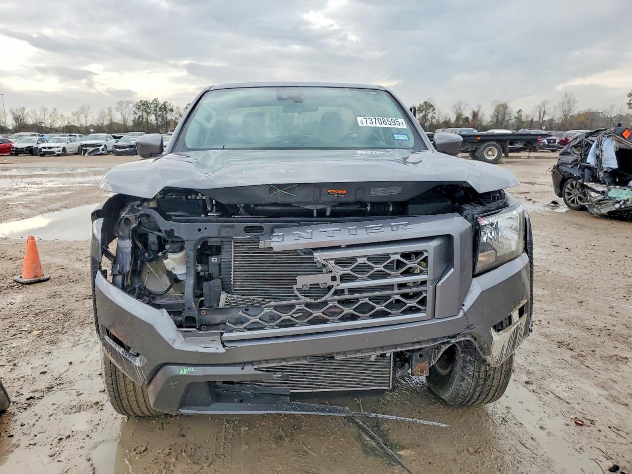 2023 Nissan Frontier s