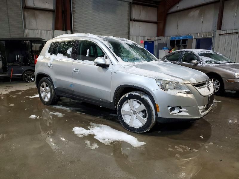 2010 Volkswagen Tiguan s