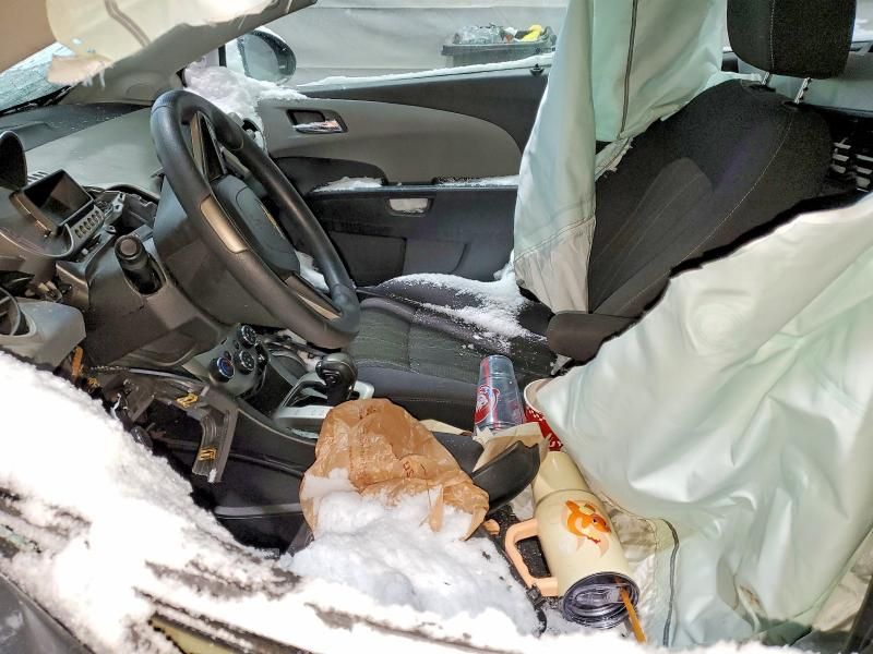 2013 Chevrolet Sonic lt