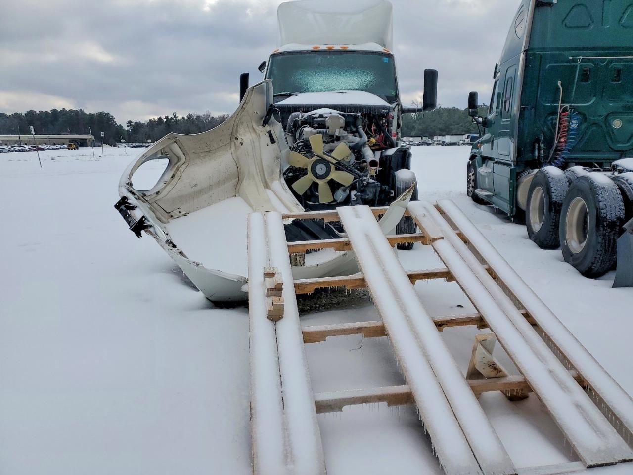 2024 International LT625-Semi Truck