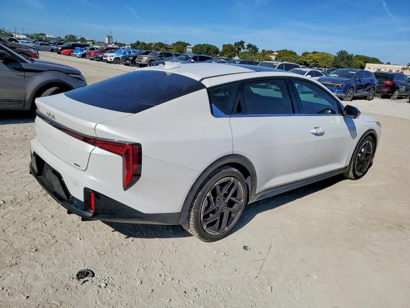 2025 KIA K4 gt Line