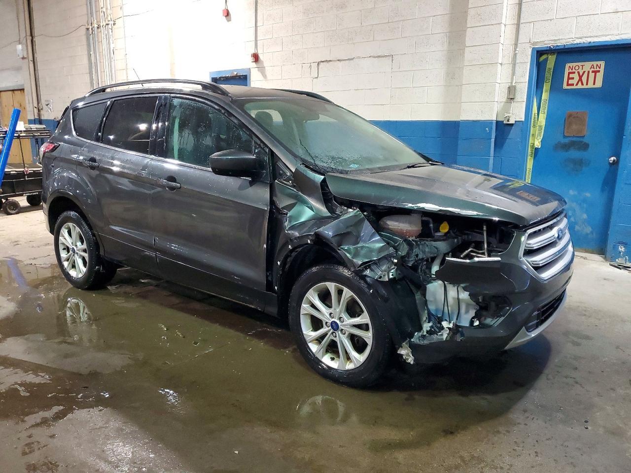 2018 Ford Escape se