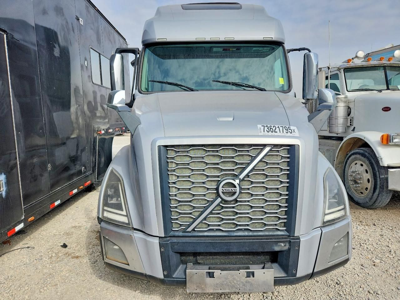2019 Volvo VN VNL-Semi Truck