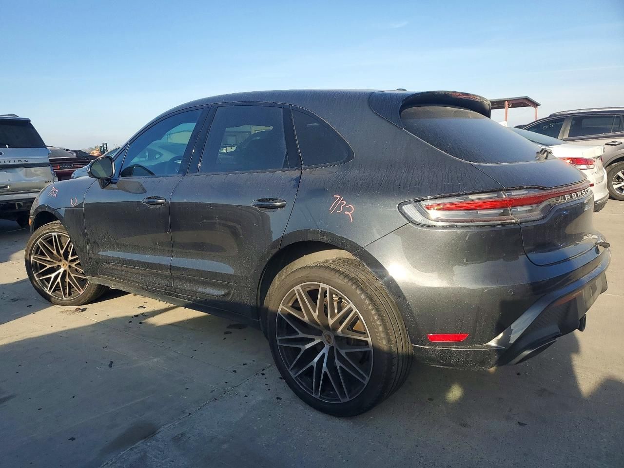 2024 Porsche Macan Base