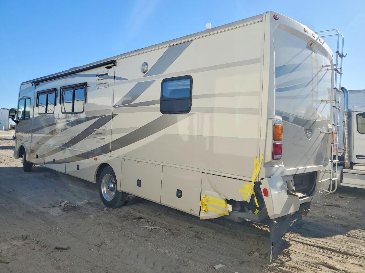 2008 Fleetwood Recreational Vehicle