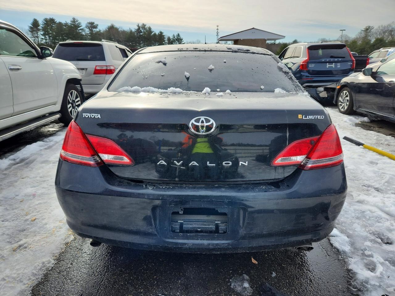 2005 Toyota Avalon xl