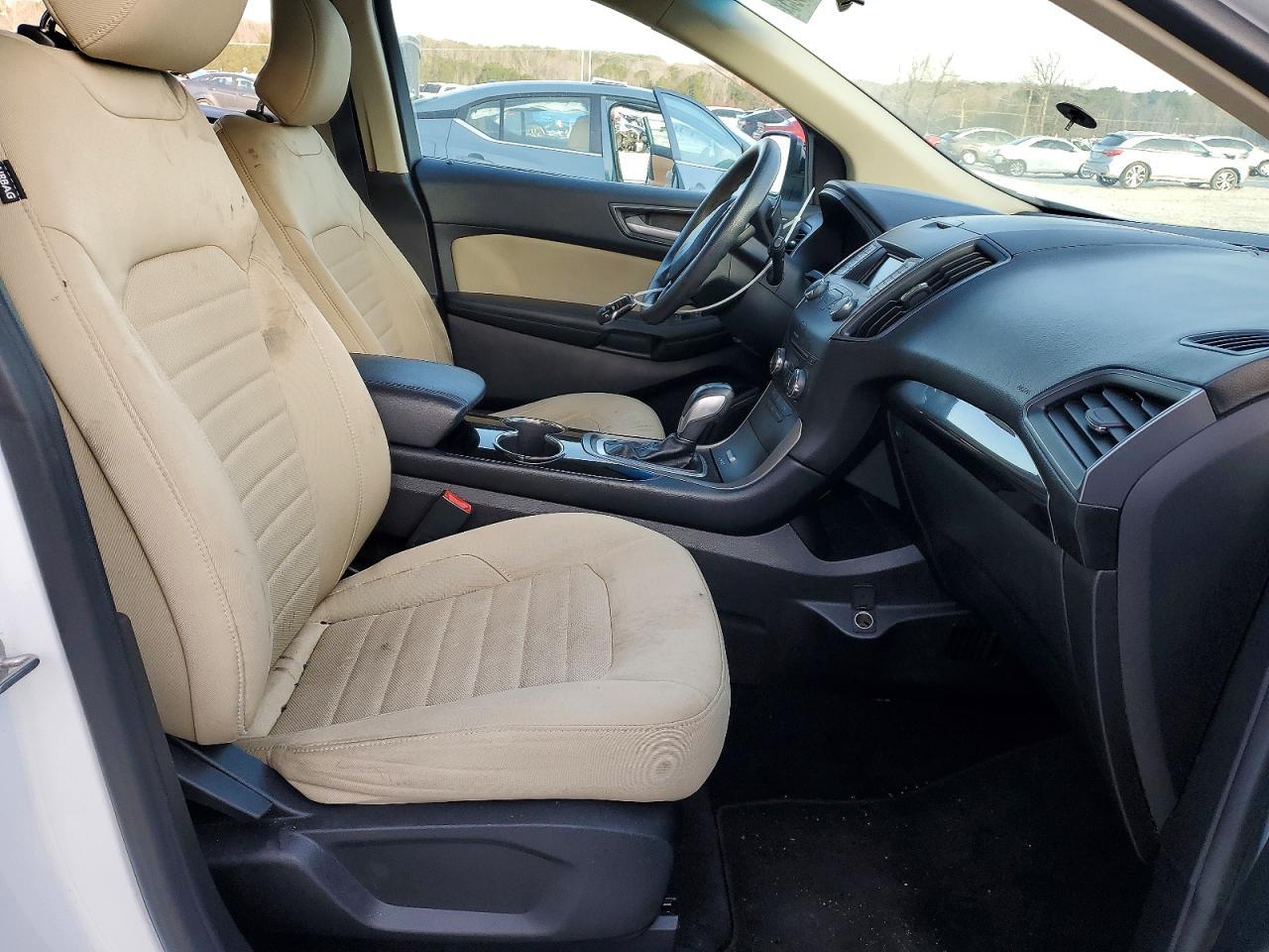 2015 Ford Edge se