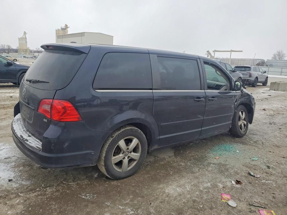 2010 Volkswagen Routan se