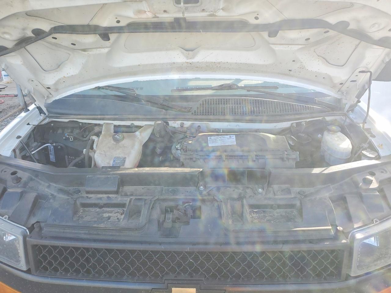 2021 Chevrolet Express G2500