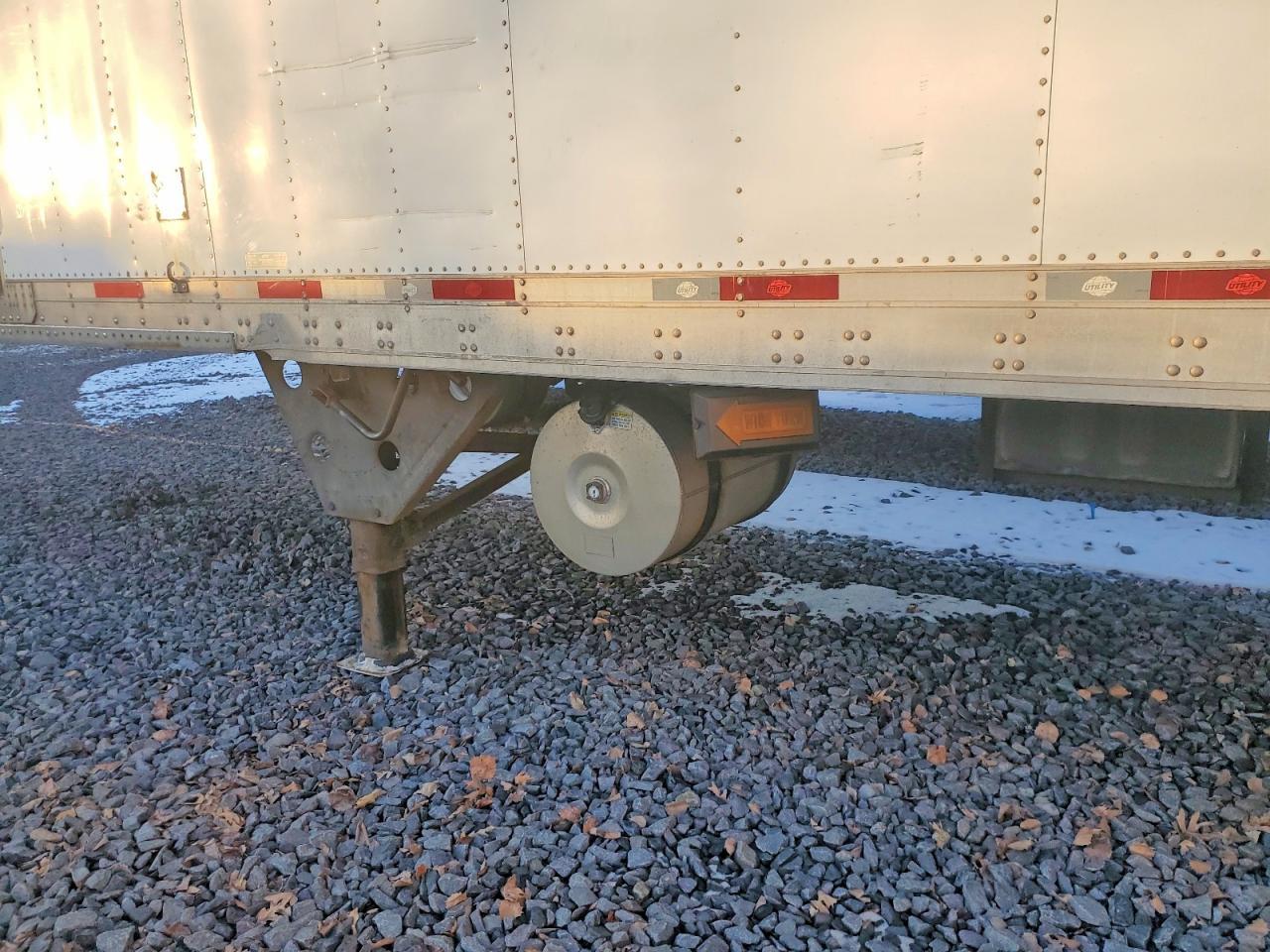 2014 Utility VS2RA Refrigerated Van Trailer