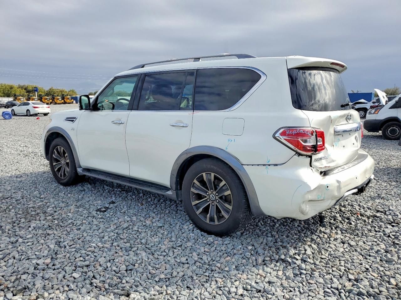 2017 Nissan Armada sv
