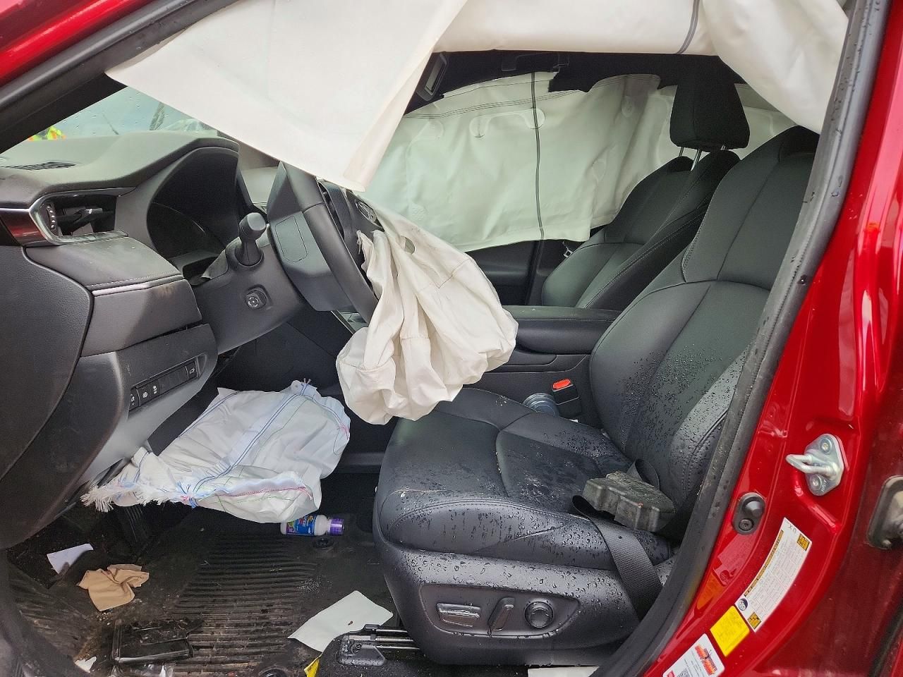 2024 Toyota Venza le