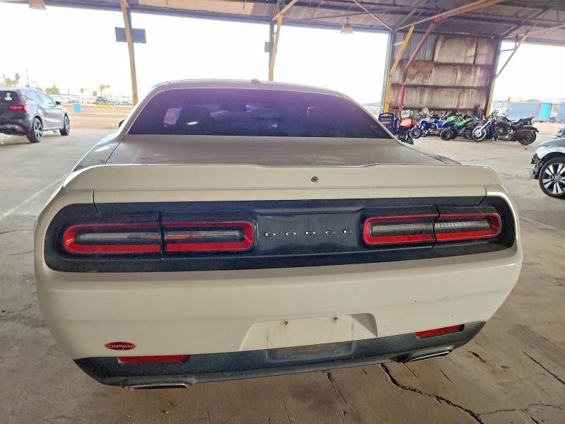 2018 Dodge Challenger sxt