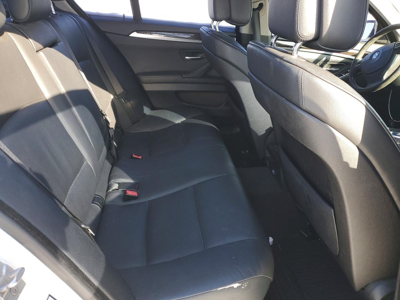 2013 BMW 528 i