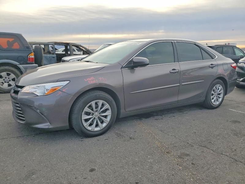 2017 Toyota Camry le