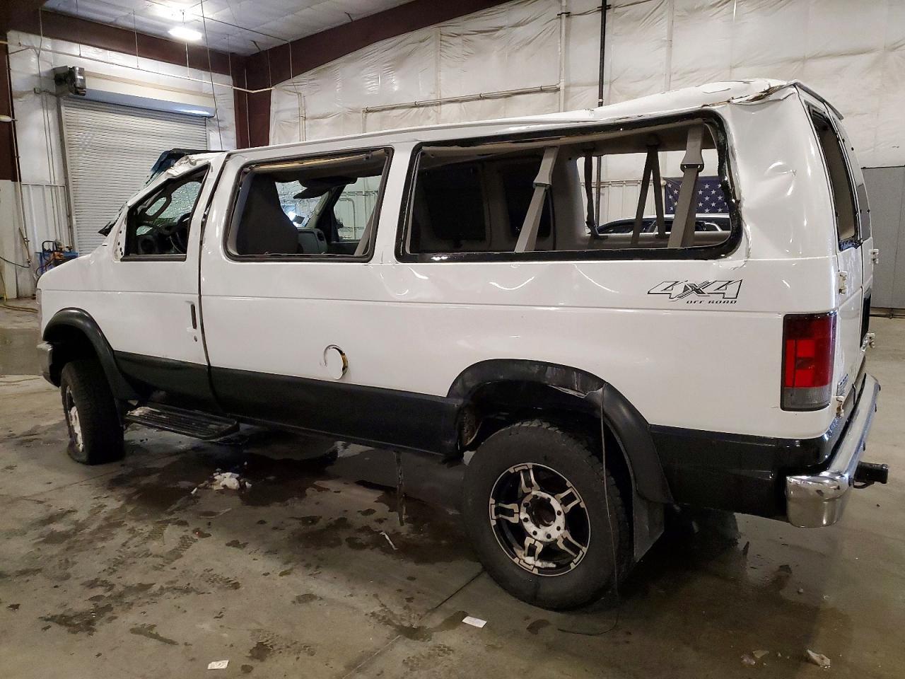2013 Ford Econoline E350 Super Duty Wagon