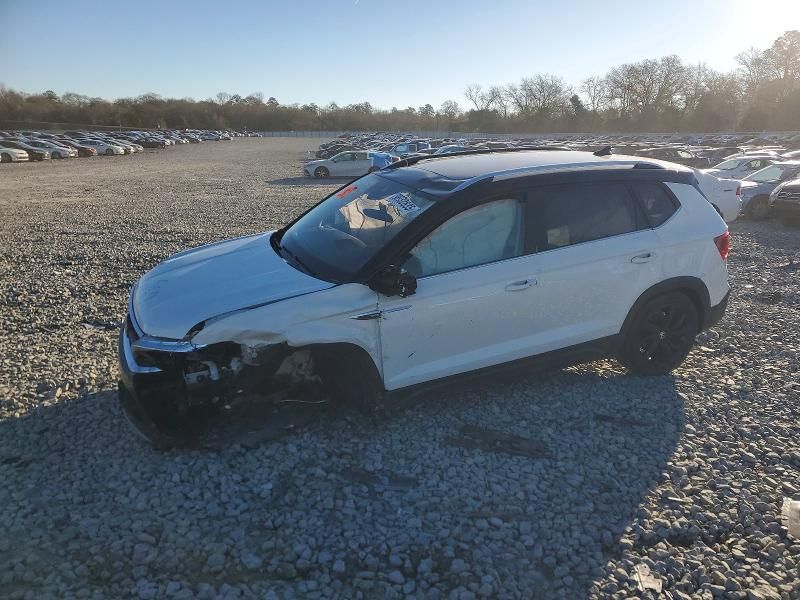 2023 Volkswagen Taos se