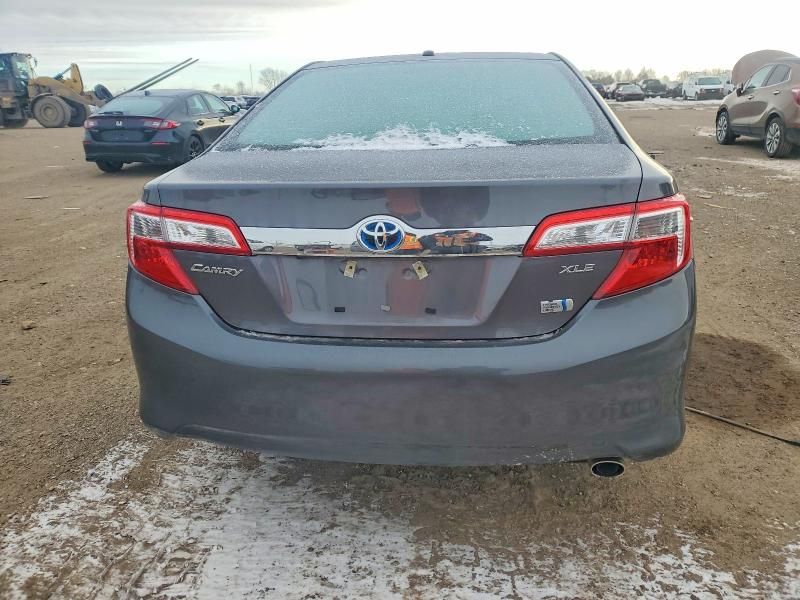 2014 Toyota Camry Hybrid