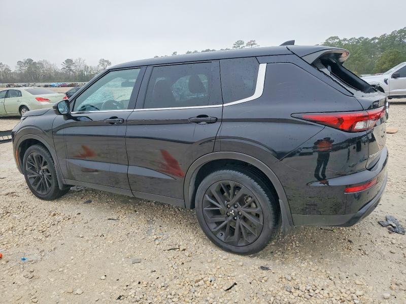 2022 Mitsubishi Outlander se