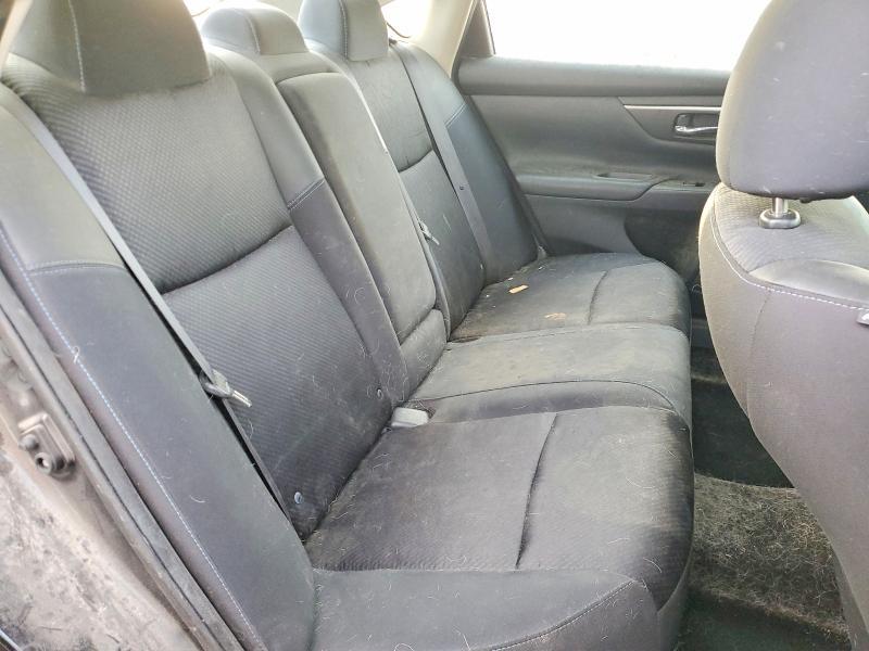 2016 Niss Altima 2.5 sr