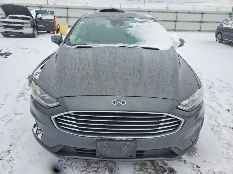 2020 Ford Fusion se