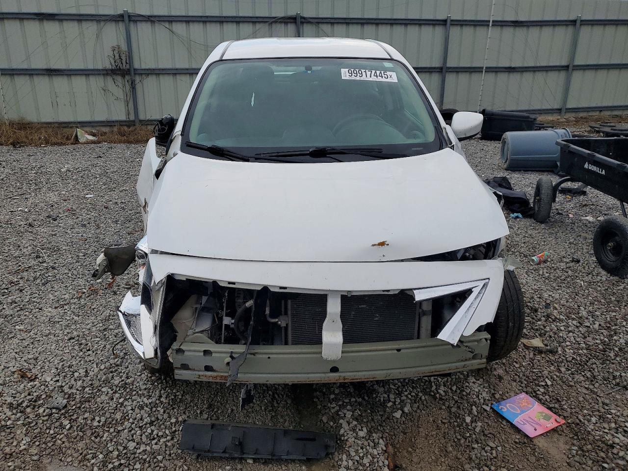2019 Niss Versa s