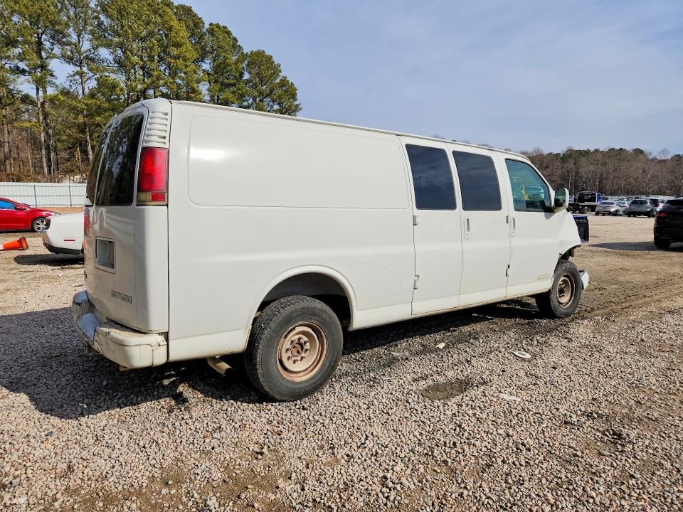 2002 Chevrolet Express G2500 Utility / Service Van