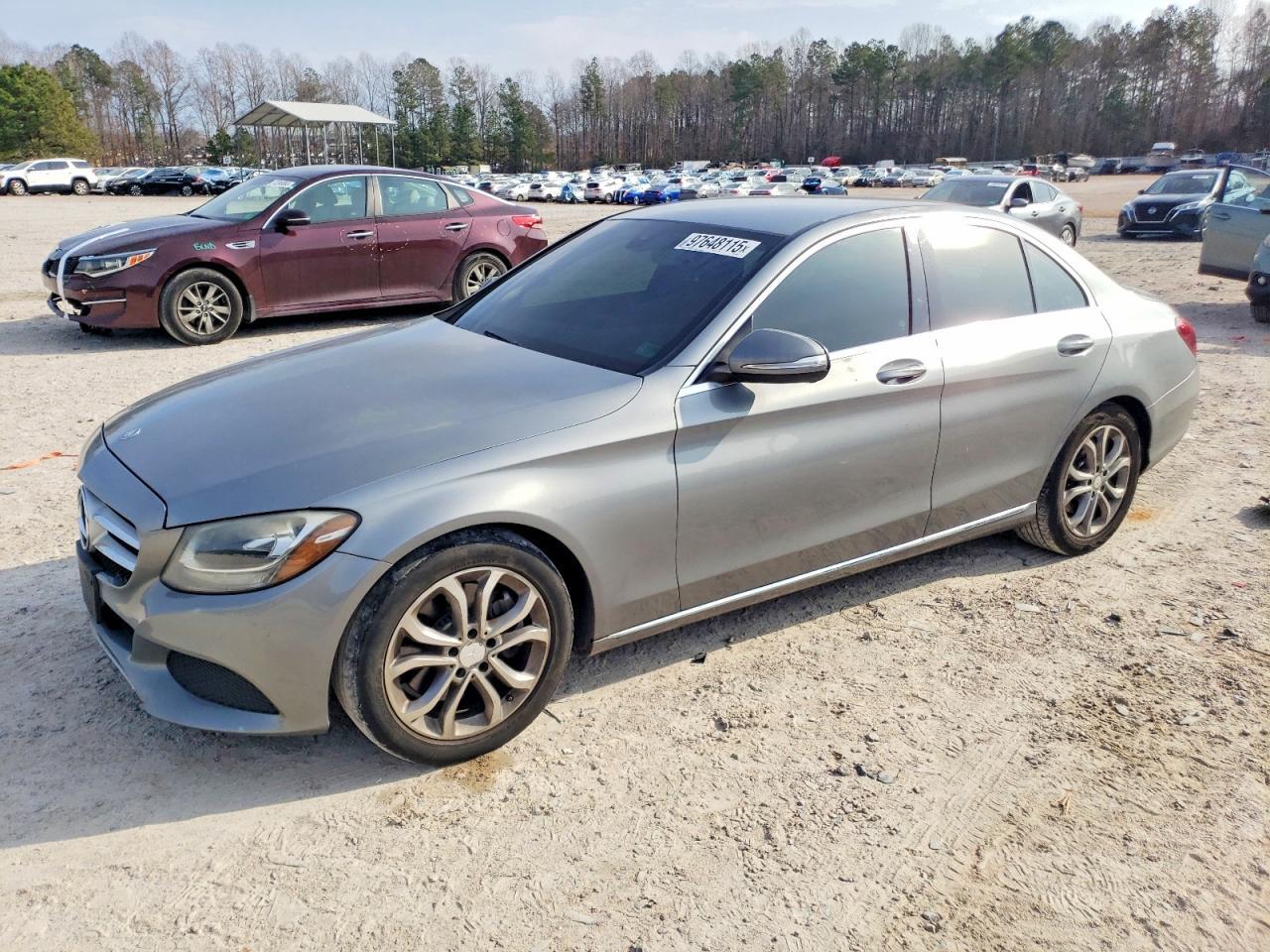 2015 Mercedes-Benz C300