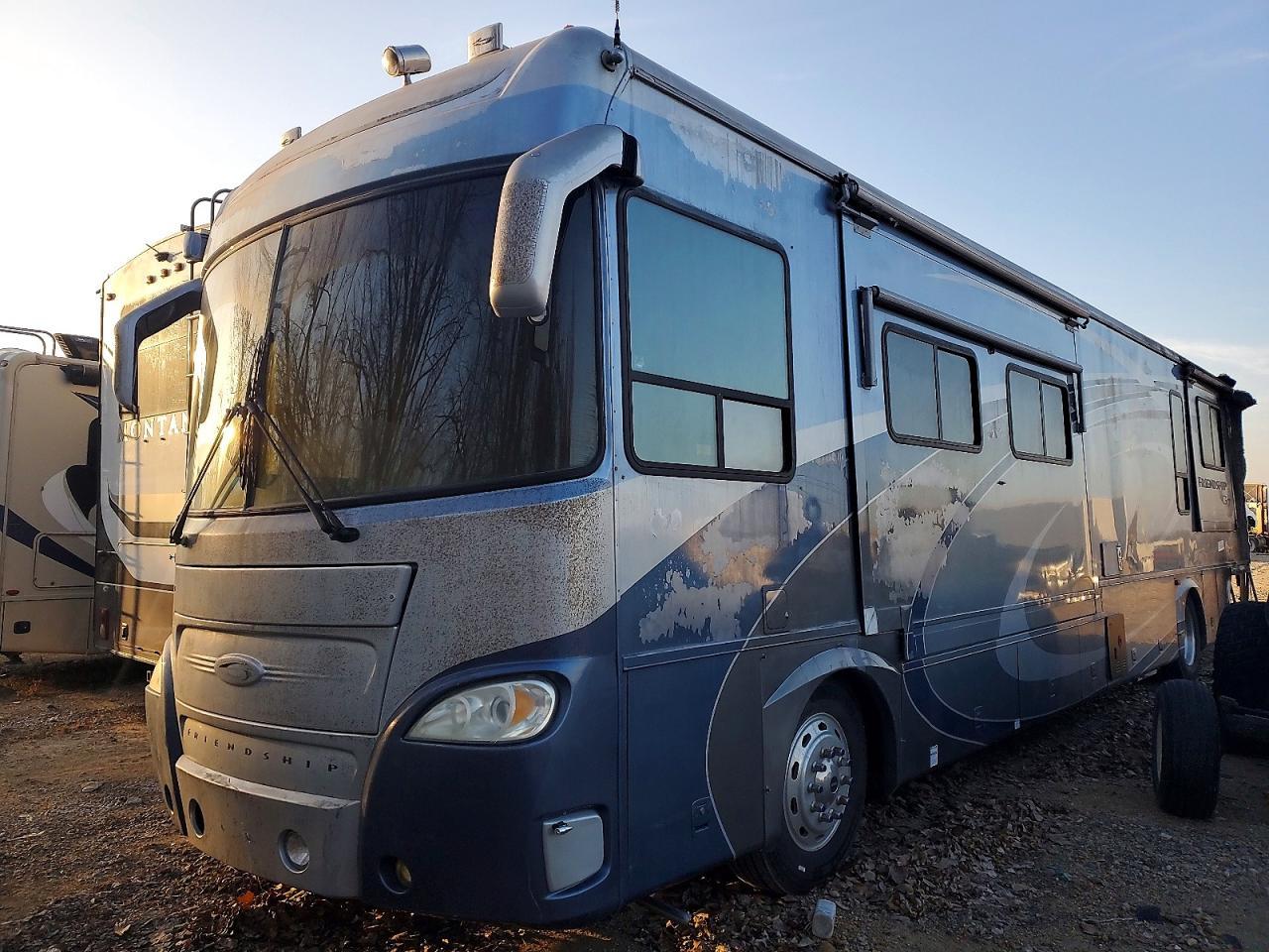 2004 Freightliner XC Chassis Recreational Vehicle