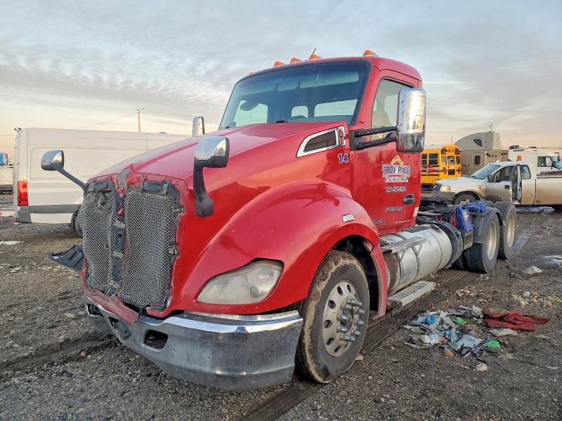 2019 Kenworth Construction T680