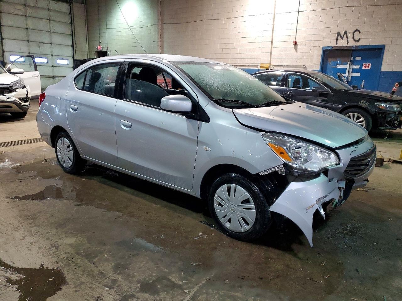 2017 Mitsubishi Mirage G4 es