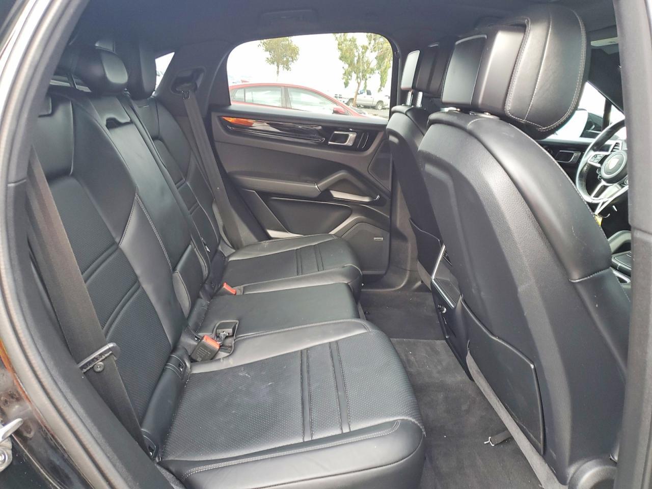 2021 Porsche Cayenne Coupe