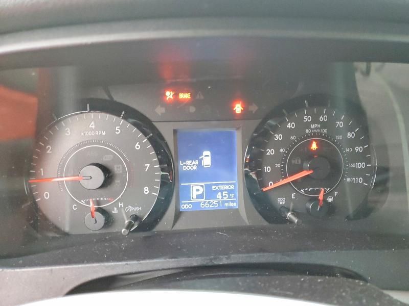 2016 Toyota Sienna le